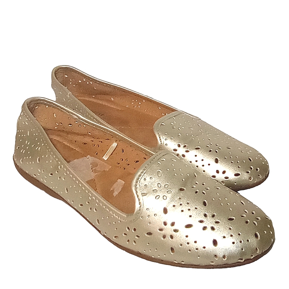 White Mt Gold Faux Suede Flat Women's Loafer Shoes Size 8.5M